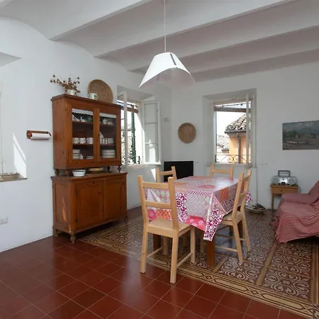 S190 - Sirolo, Trilocale In Piazza سيرولو